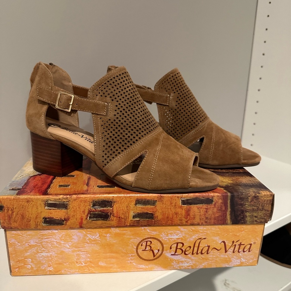 Bella Vita Illiana open toe bootie